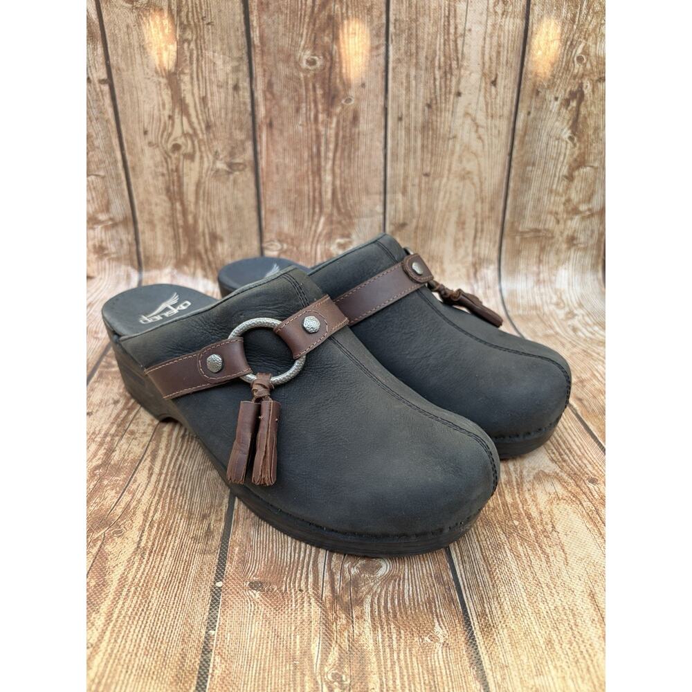DANSKO LEANNE WOMENS BLACK LEATHER CLOG MULE TASSEL STRAP SIZE 8.5-9